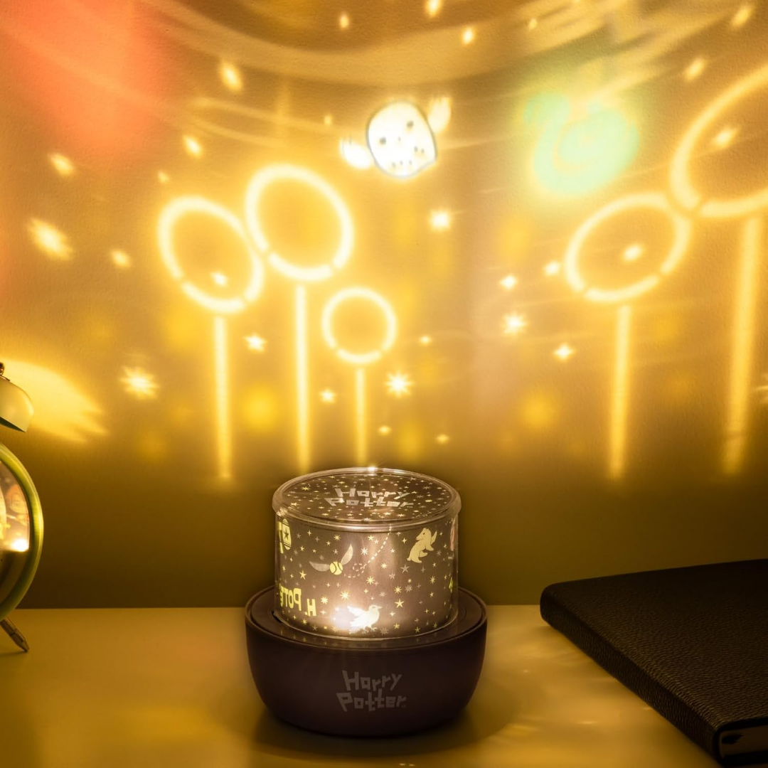 Paladone Projection Night Light - Harry Potter Hogwarts and Quidditch Interchangeable Scenes