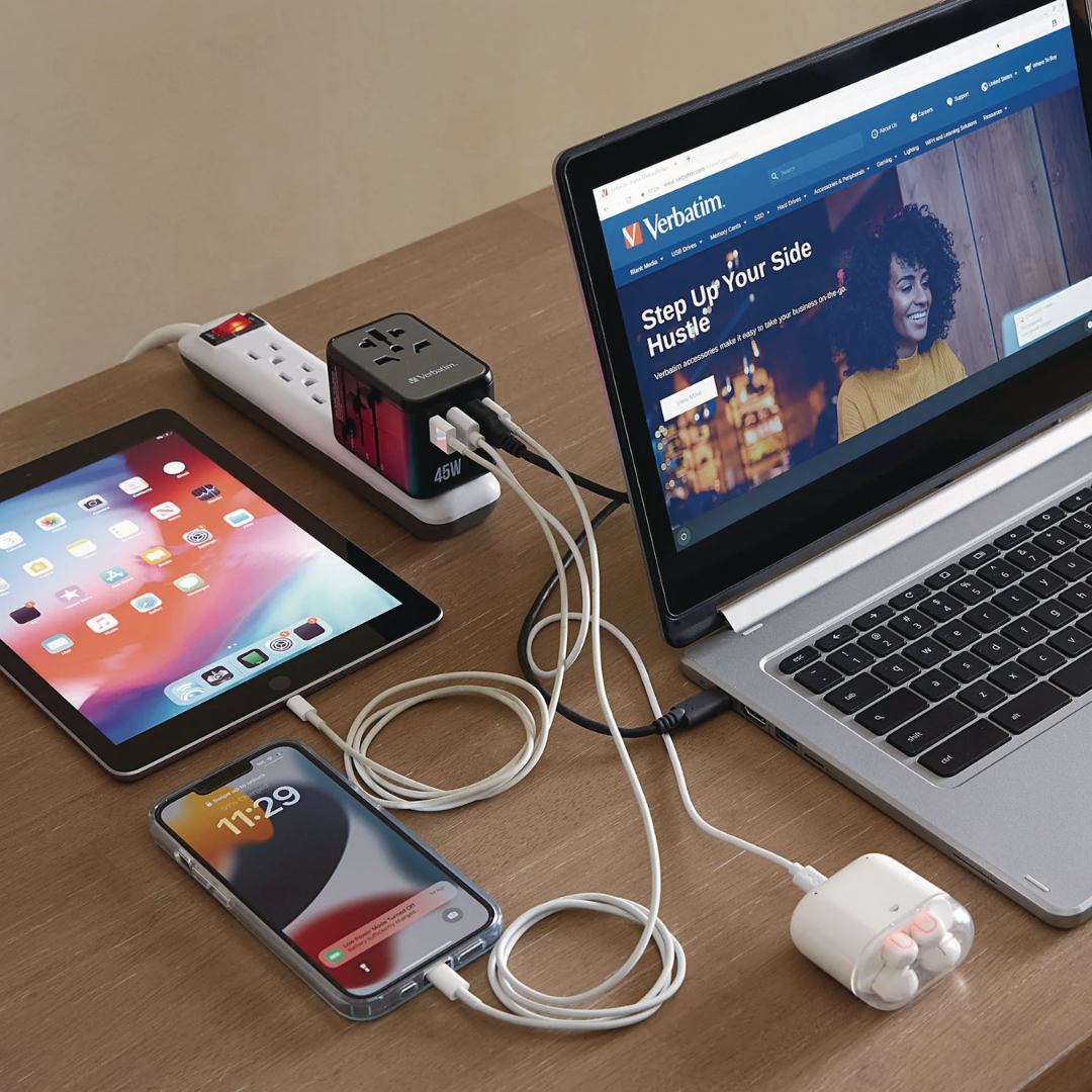 Verbatim® UTA-08 Universal Travel Adapter, (3) USB-A/(3) USB-C (VER32123)