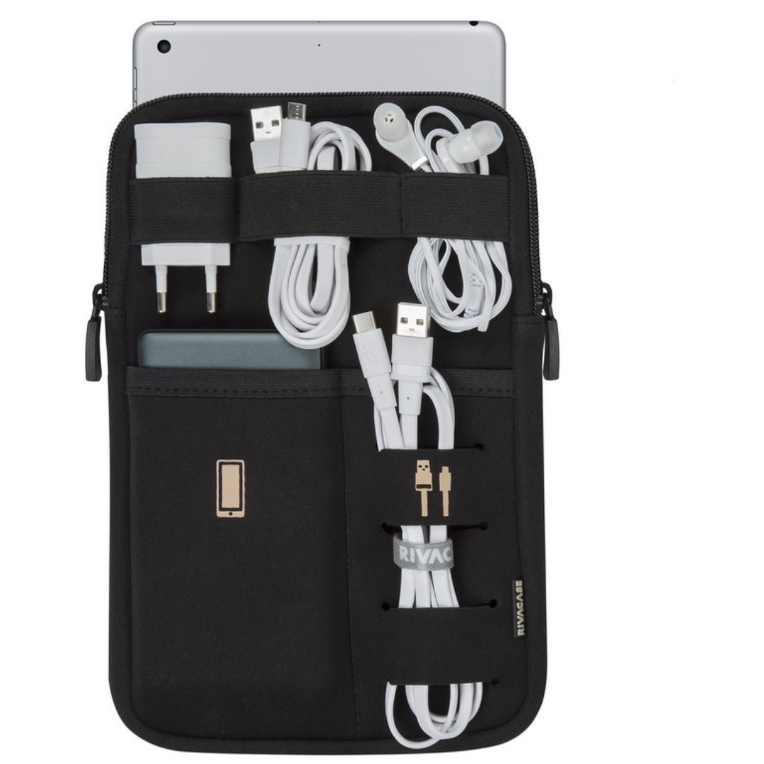 ALT: Inside view of RIVACASE 5612 – tablet, cables, and accessories neatly organized